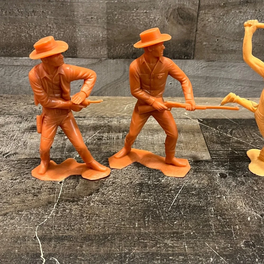 Vintage Louis Marx Figures Cowboys Native American Cavalry Soldier Set of 4